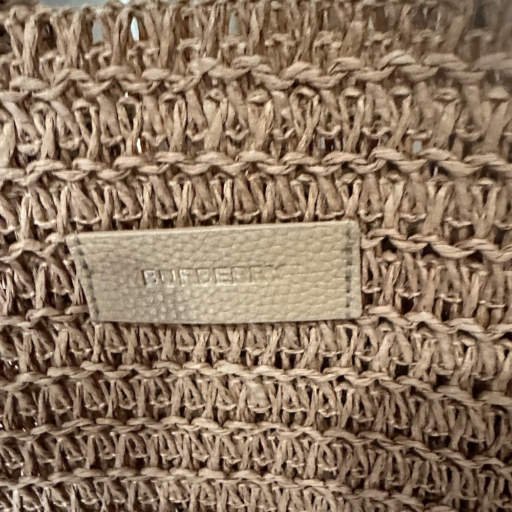 Burberry Woven Straw Tote Bag in Light Brown - Picture 2 of 3